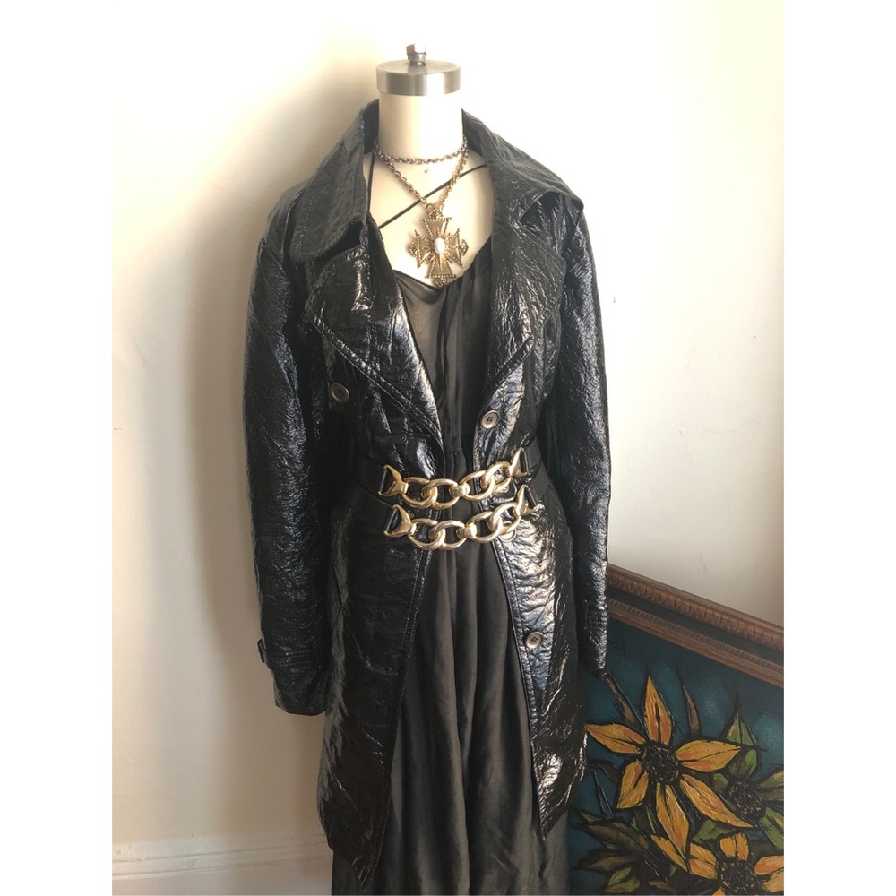 Black Glossy-Double Breasted-Trench Coat - Picture 3 of 8